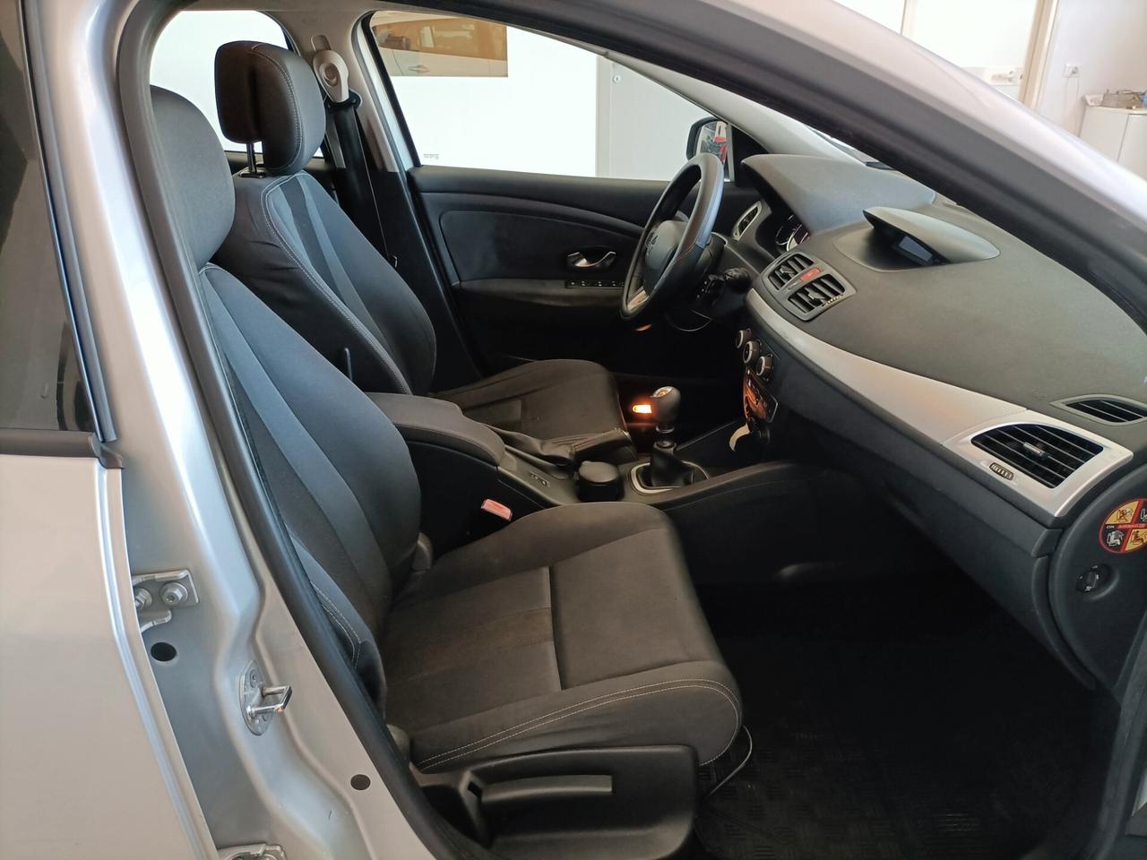Renault Megane 1.5 dCi 110CV SporTour Dynamique 03/2010