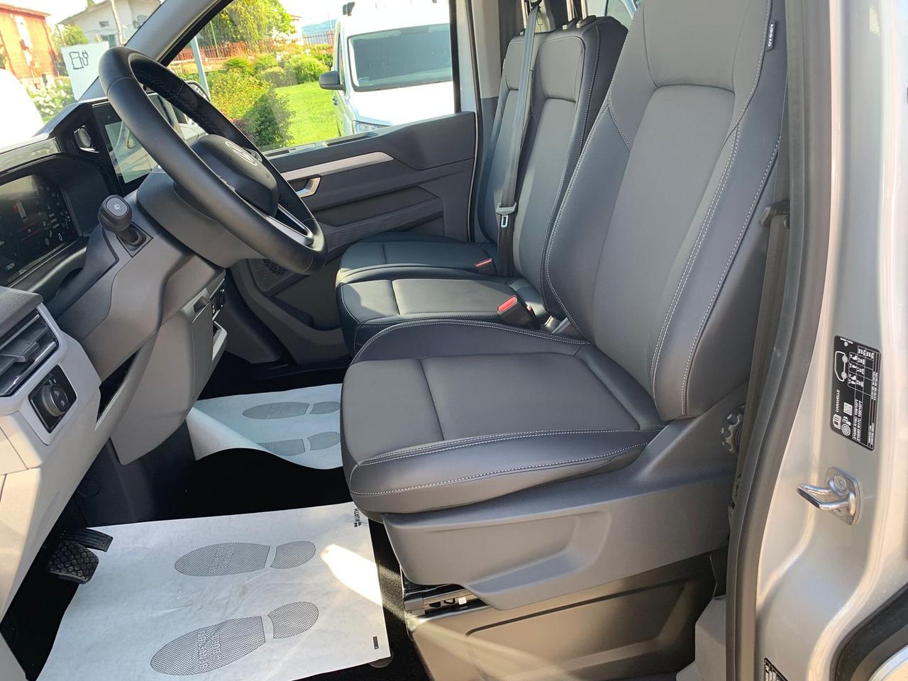 Volkswagen T6 Caravelle t7 2.0 tdi 150cv life p.c. auto