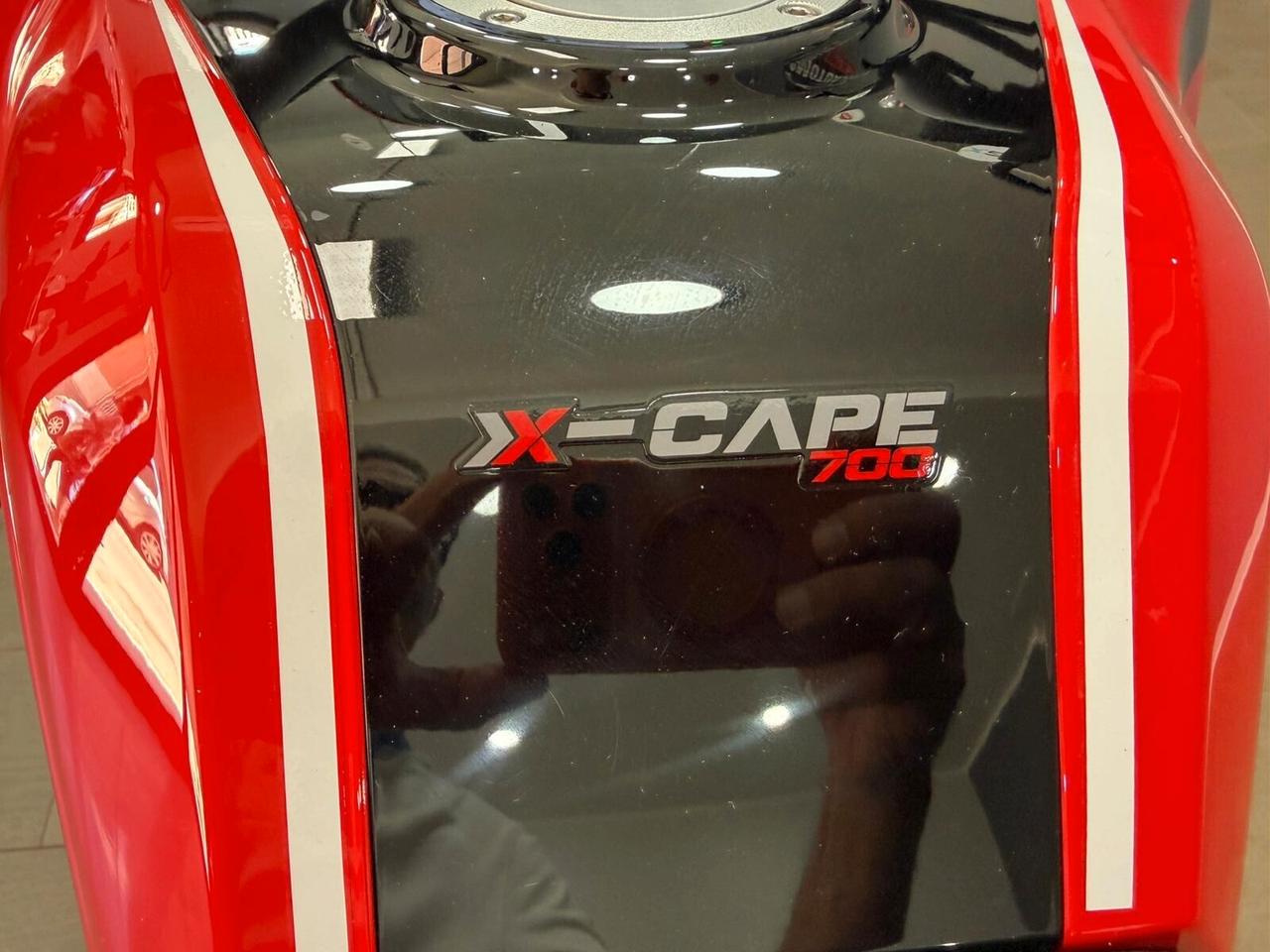 Moto Morini X-Cape 700 TOTAL BLACK DA 70 EURO AL MESE