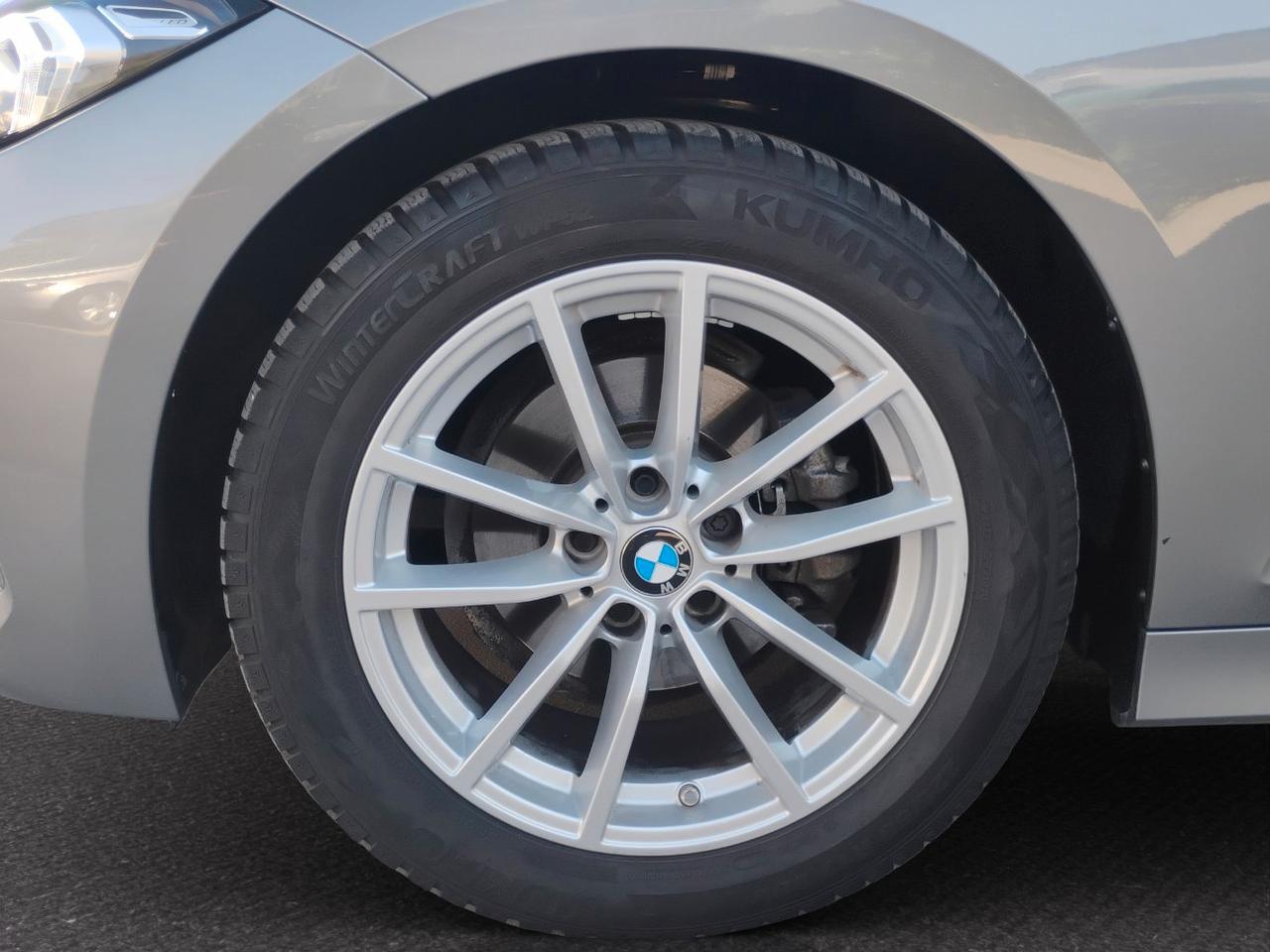 BMW 318 d Touring mhev 48V auto