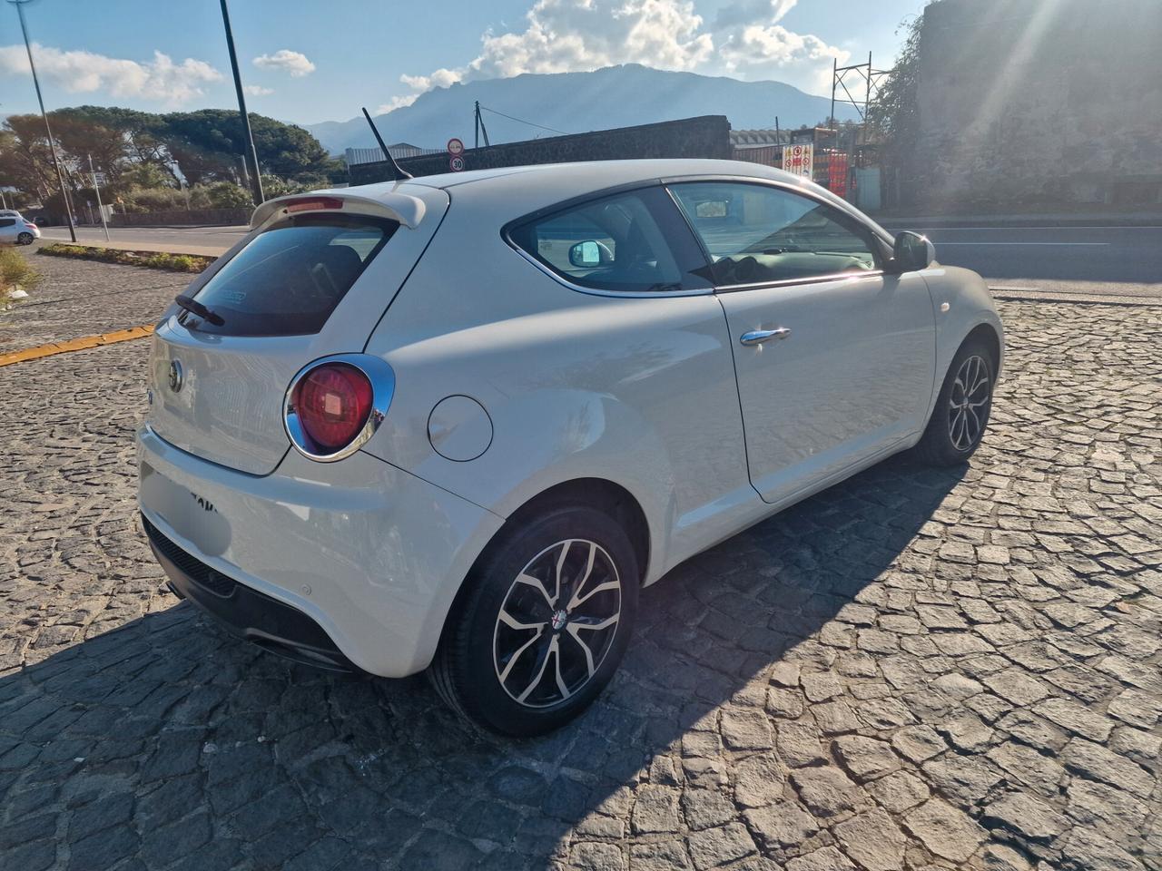 Alfa Romeo MiTo 1.6 JTDm 16V Distinctive