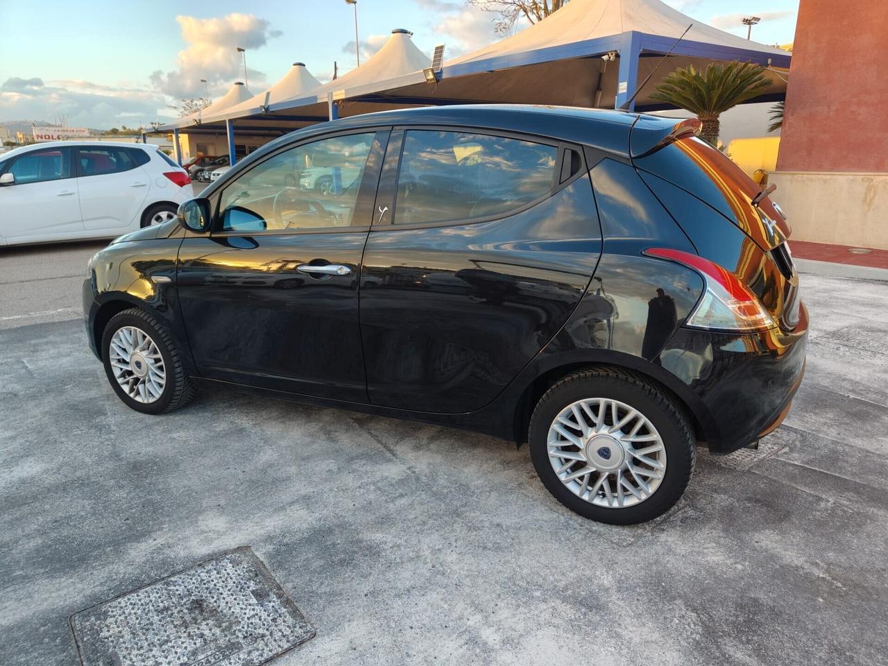 Lancia Ypsilon 1.3 MJT 16V 95 CV 5 porte S&S Platinum