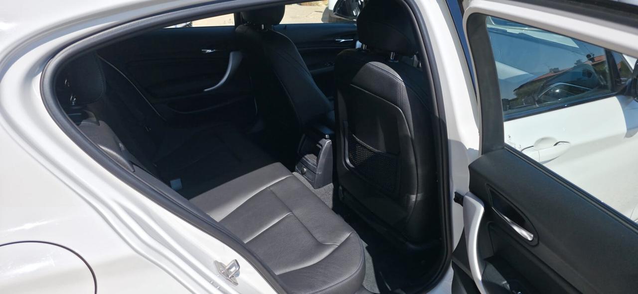 Bmw 116 116d 5p. Advantage