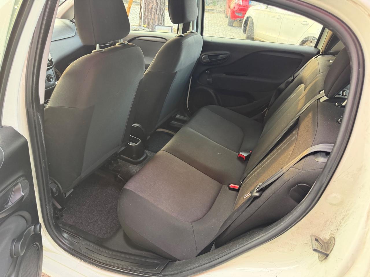 Fiat Punto 1.2 Benzina 2016 Euro6 - NEOPATENTATI