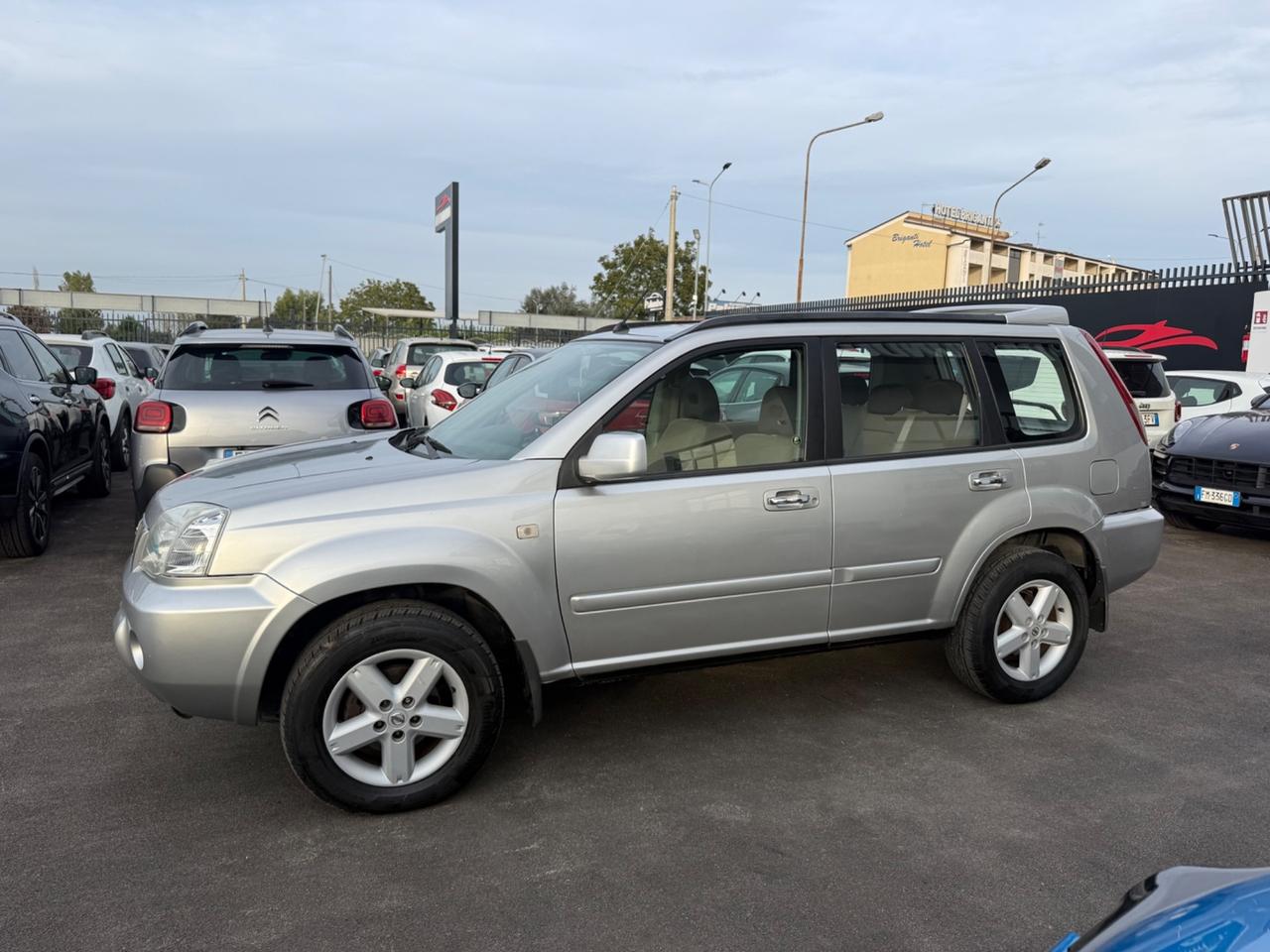 Nissan X-Trail 2.2 dCi Elegance