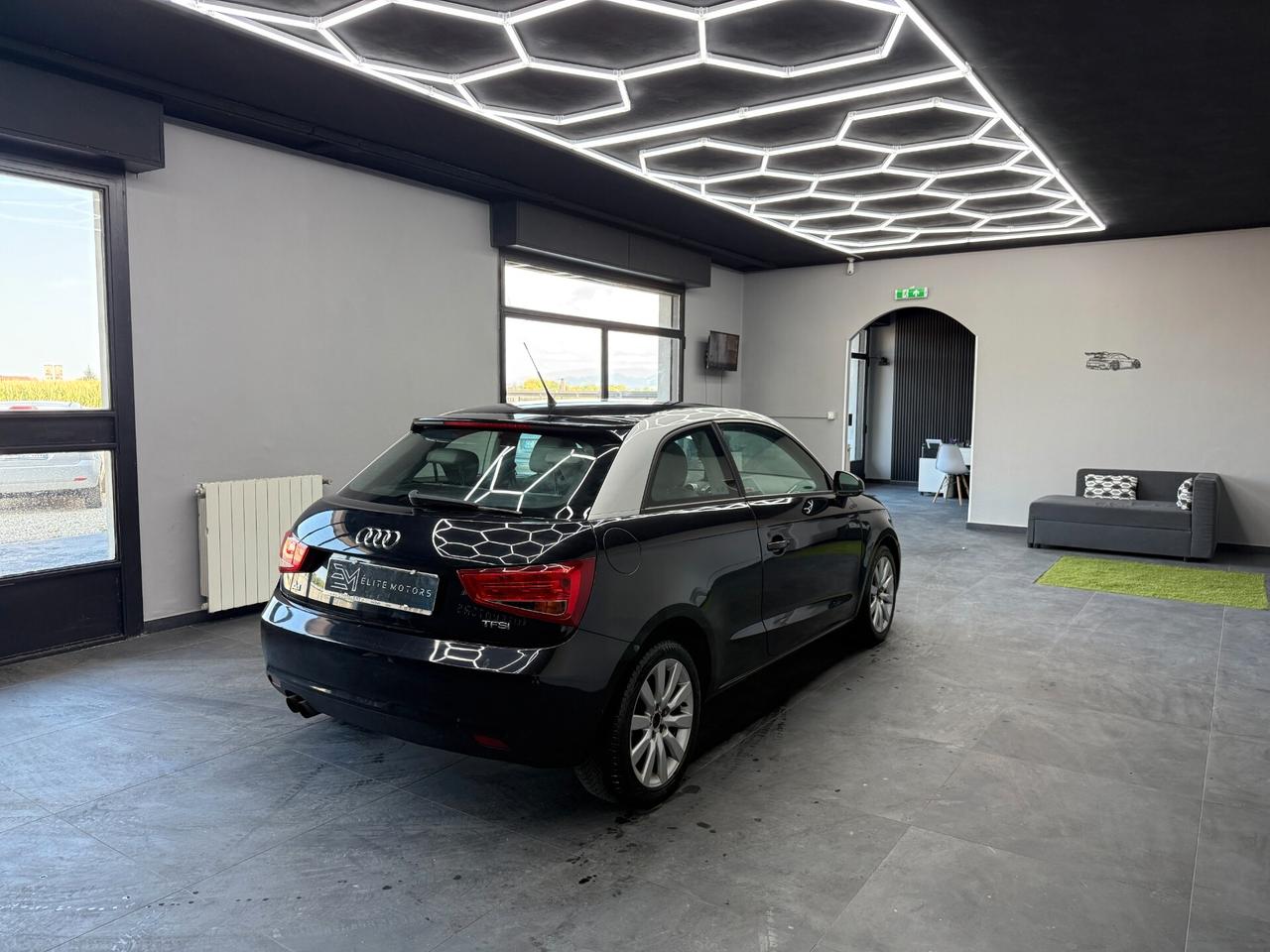 Audi A1 1.4 TFSI S tronic 119g Attraction