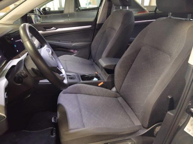 VOLKSWAGEN Golf 1.0 eTSI EVO Life DSG MHEV