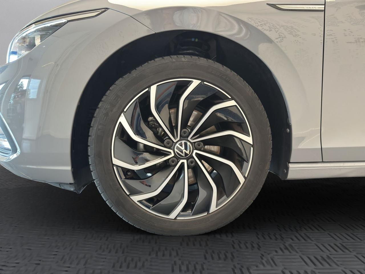 Volkswagen Golf 1.5 etsi evo Style 130cv dsg