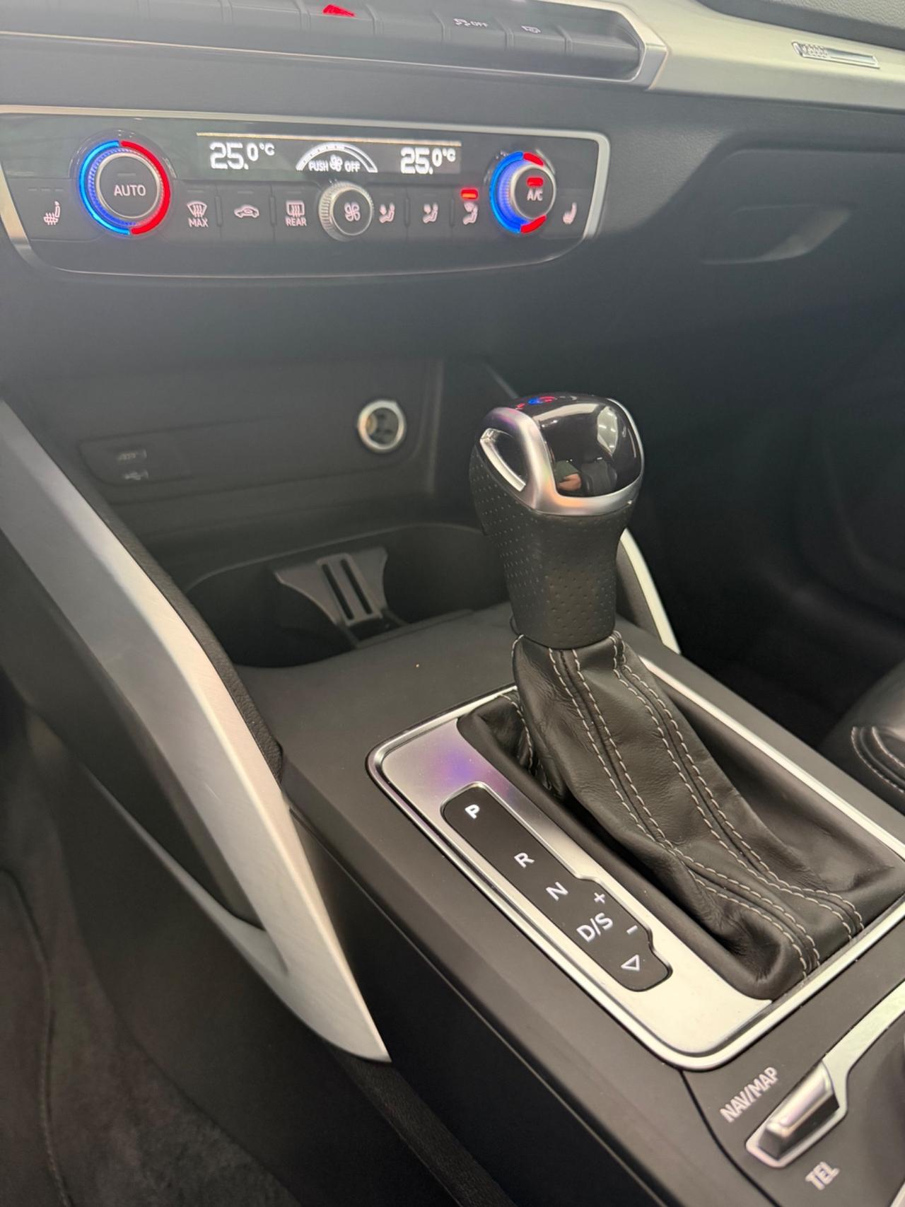 Audi Q2 2.0 150 S-LINE IDENTITY BLACK finanziabile