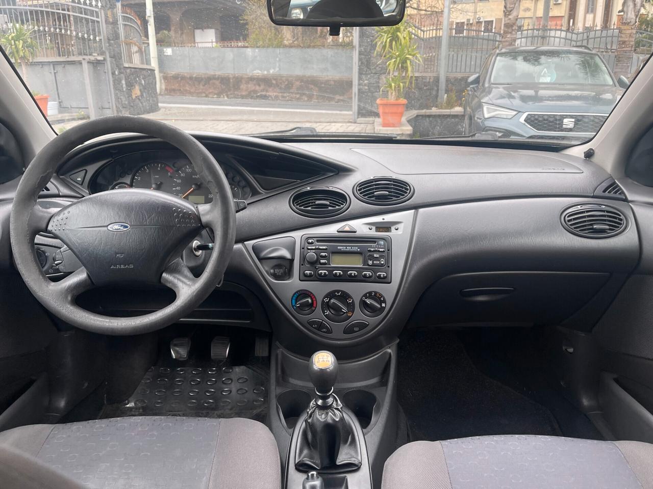 Ford Focus 1.8 TDDi 5p.