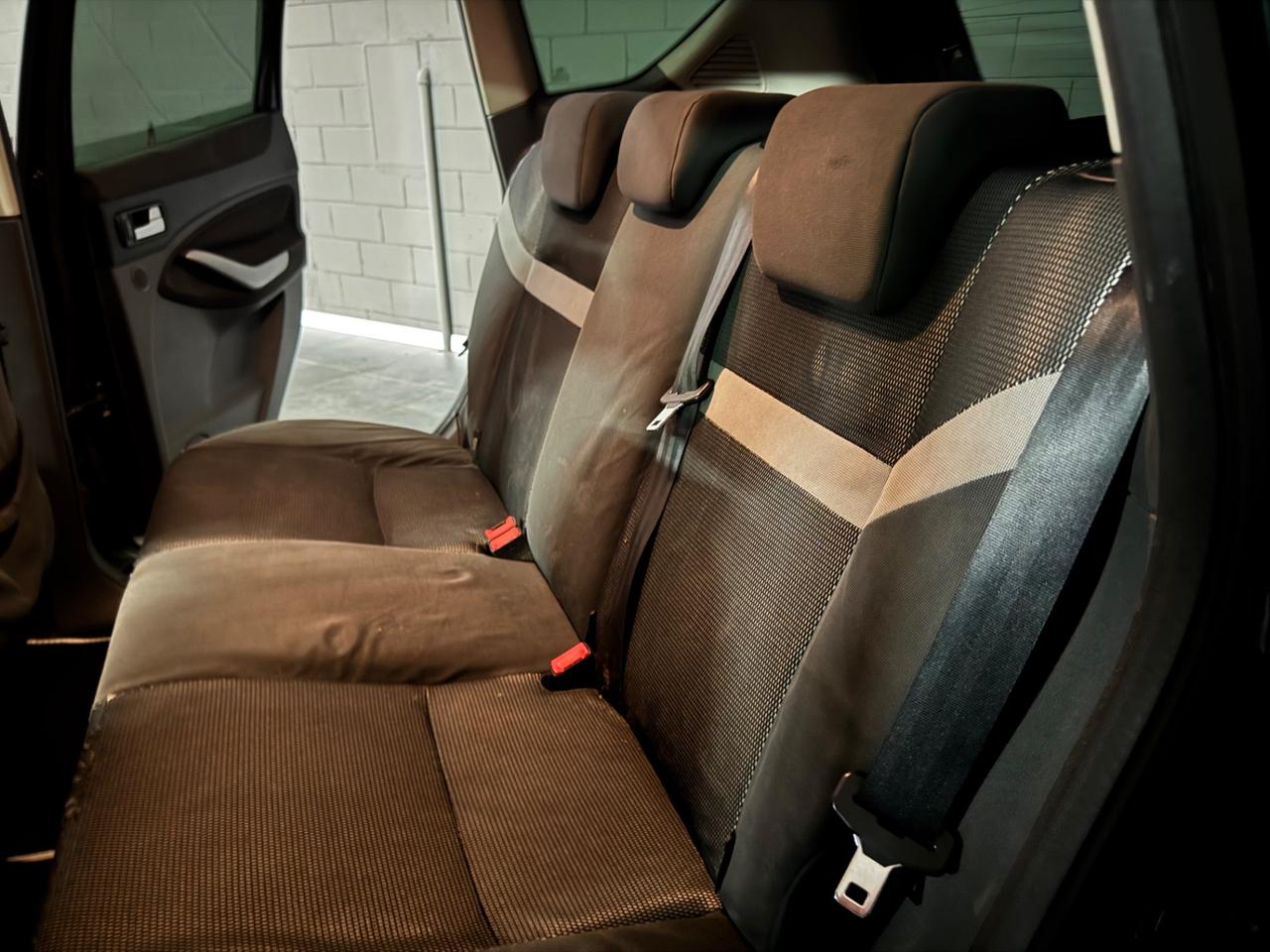 Ford Kuga 2.0 TDCi 136 CV 2WD Titanium DPF