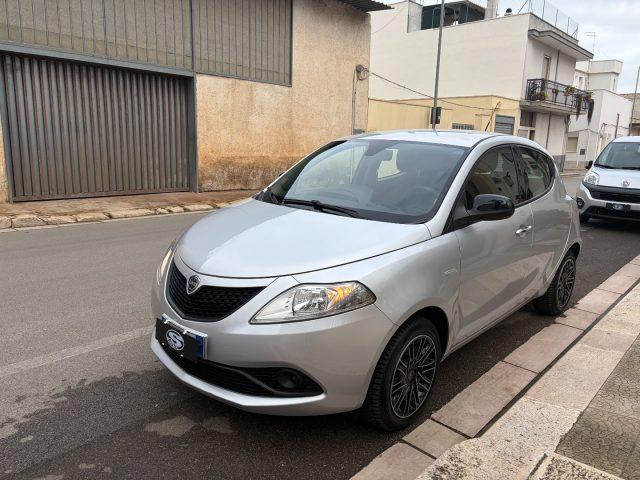 LANCIA Ypsilon 1.2 69 CV 5P Gold