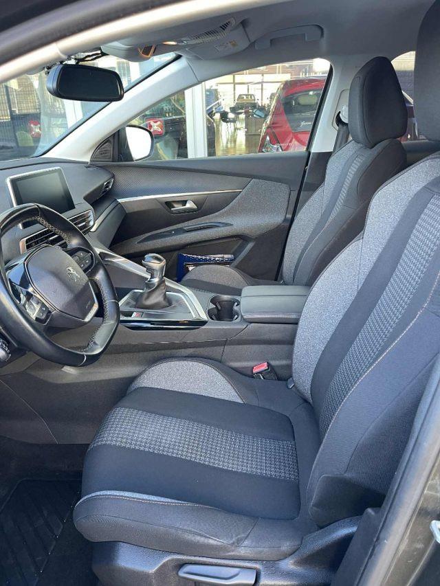 PEUGEOT 3008 BlueHDi 130 S&S Allure