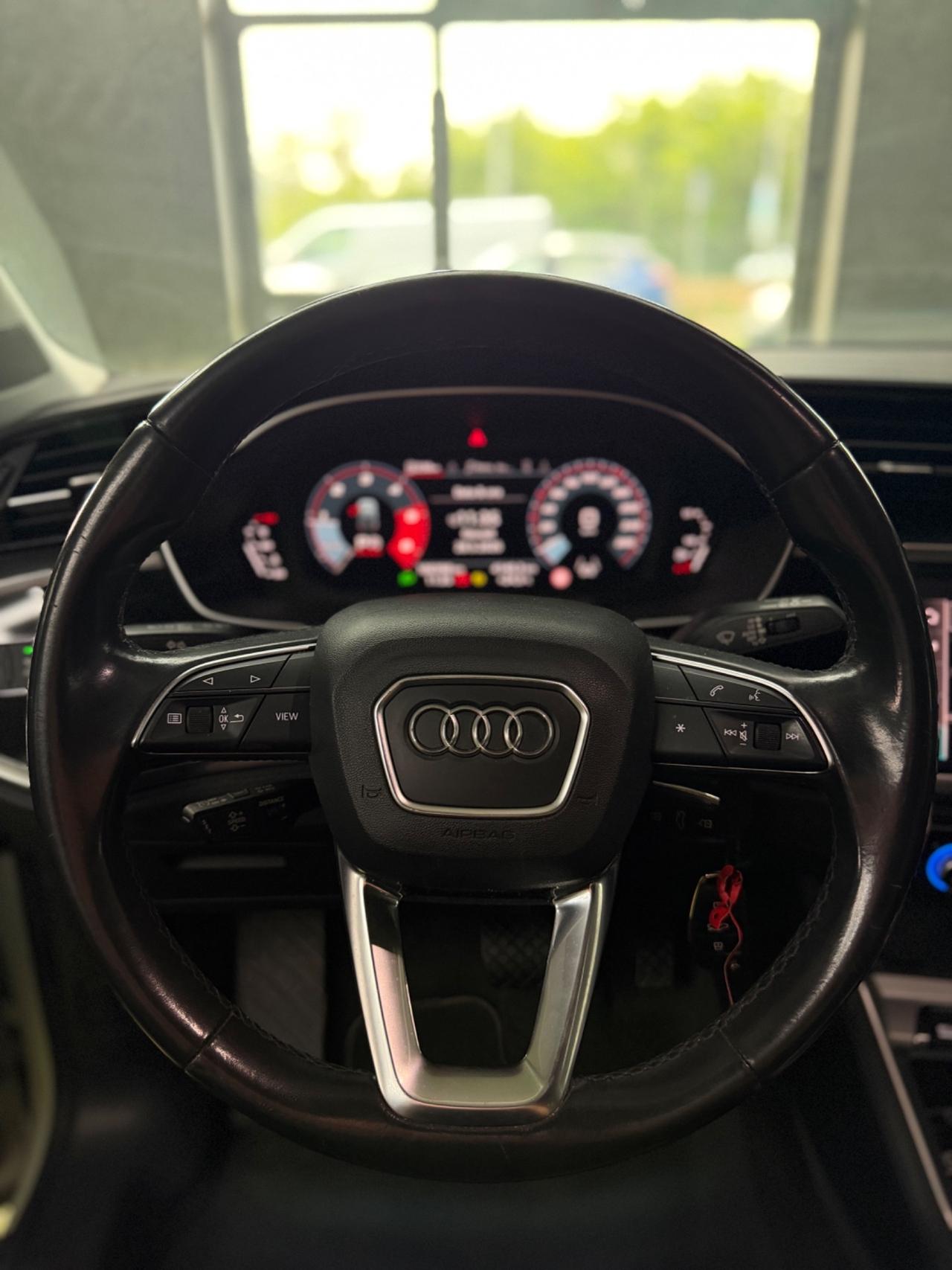 Audi Q3 SPORTBACK 35 TDI Business Plus