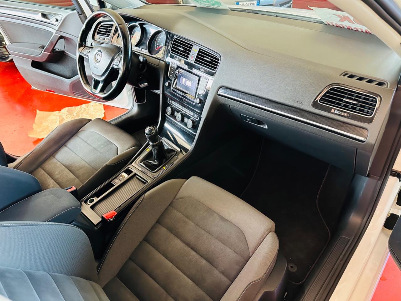 Volkswagen Golf 1.6 TDI 5p. Highline BlueMotion Technology