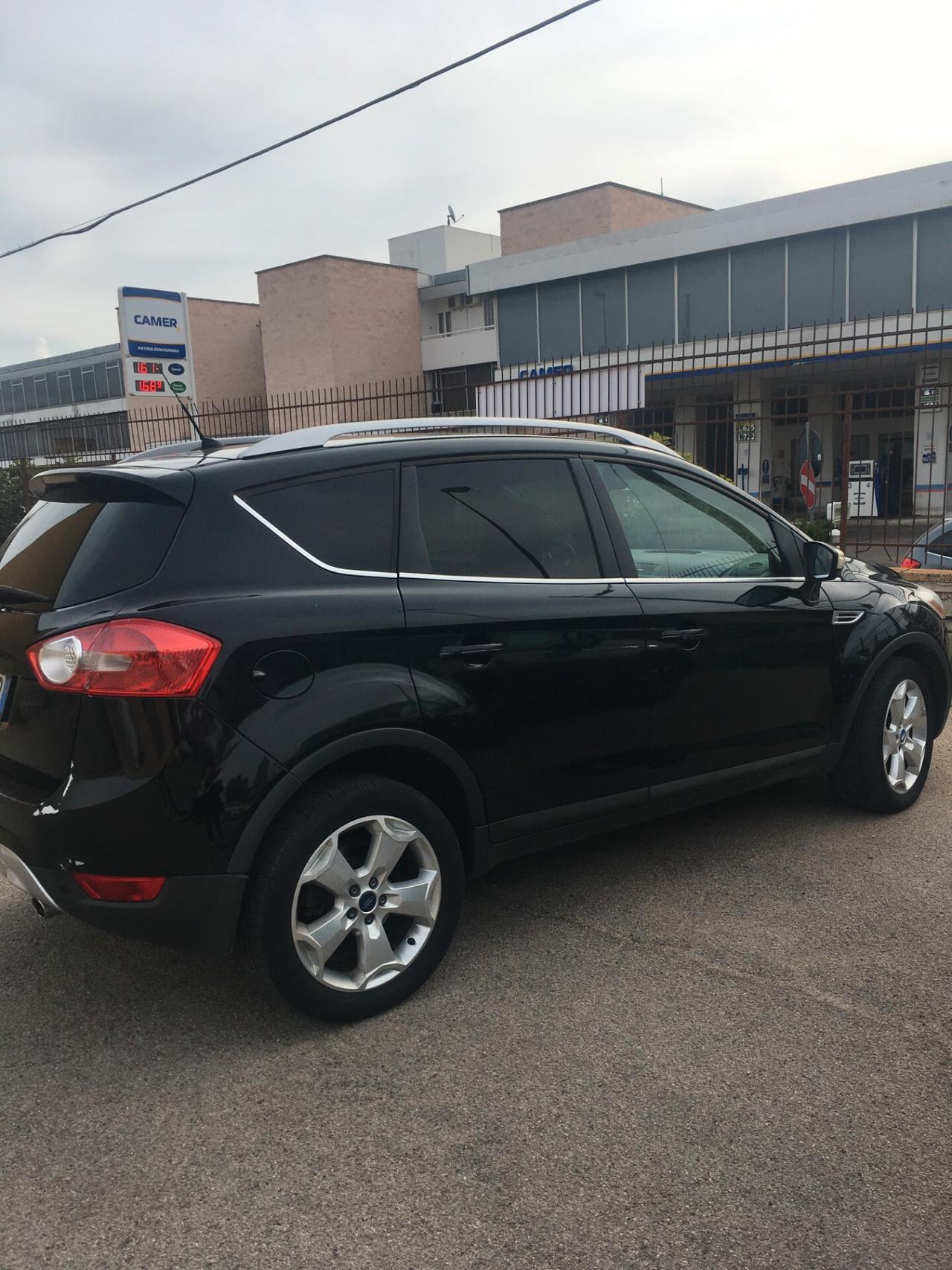 Ford Kuga Kuga+ 2.0 TDCi 140 CV 2WD DPF