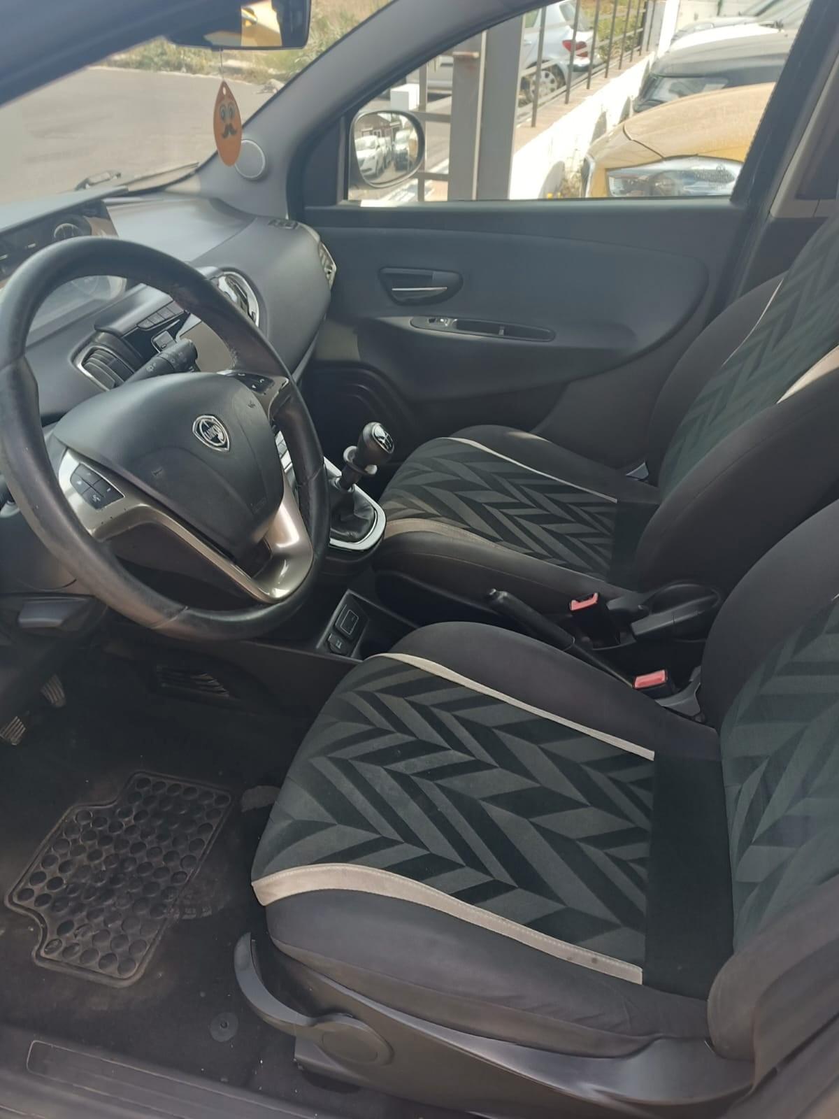 Lancia Ypsilon 1.2 69 CV 5 porte GPL Ecochic Opening Edition
