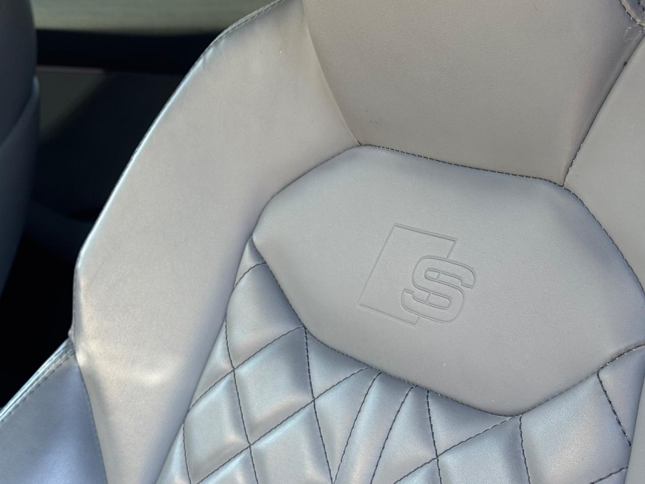 AUDI Q8 50 TDI 286 CV S-LINE SEDILI GUSCIO FULL