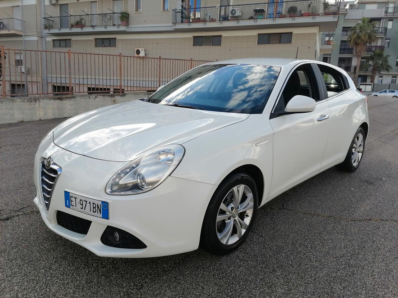 Alfa Romeo Giulietta 1.6 JTDm-2 105 CV *127.000km* 2013