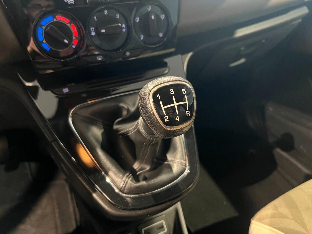 Lancia Ypsilon 1.3 MJT 95 CV 5 porte S&S Gold