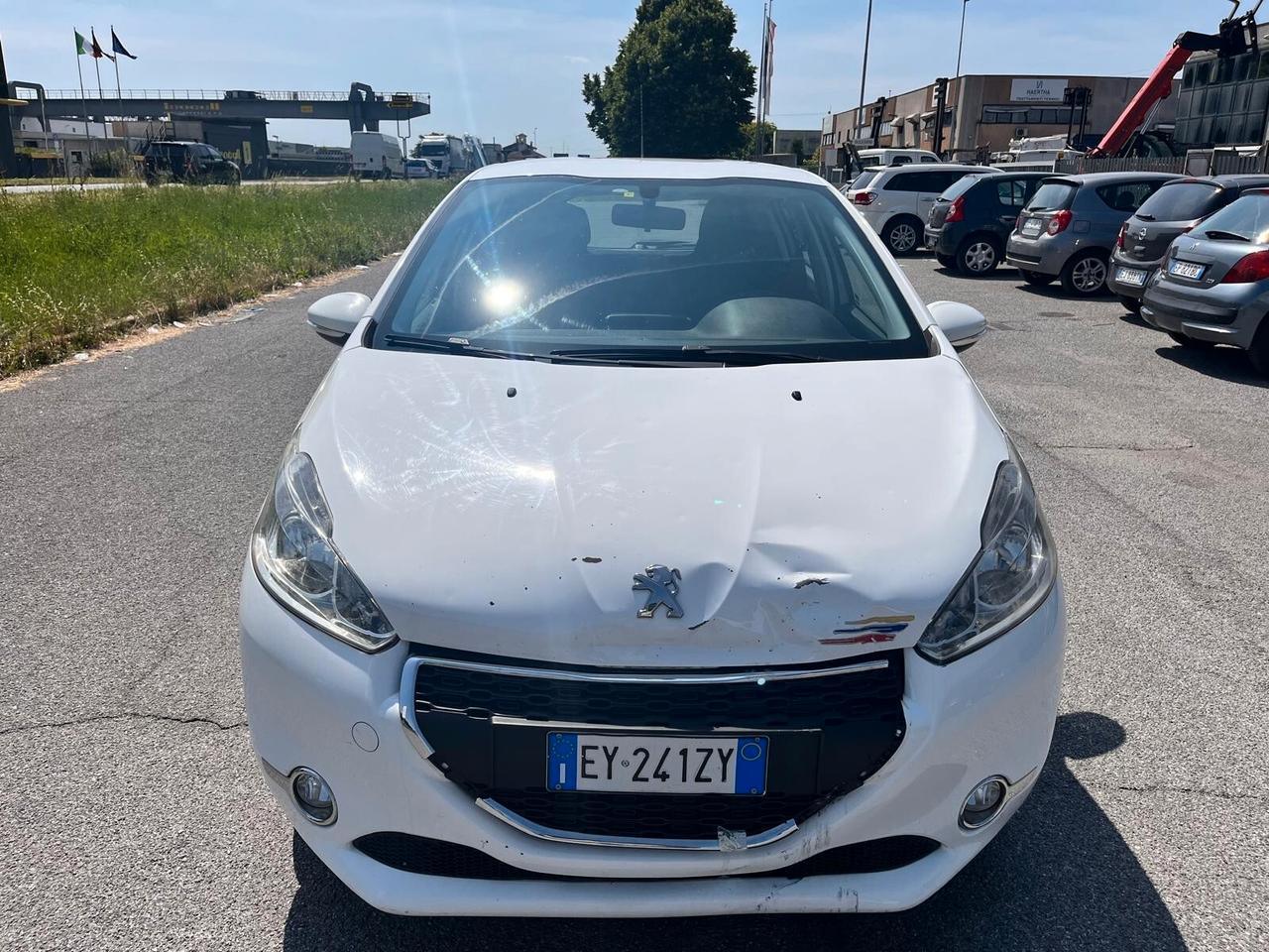 Peugeot 208 1.4 HDi 68 CV 5 porte Access