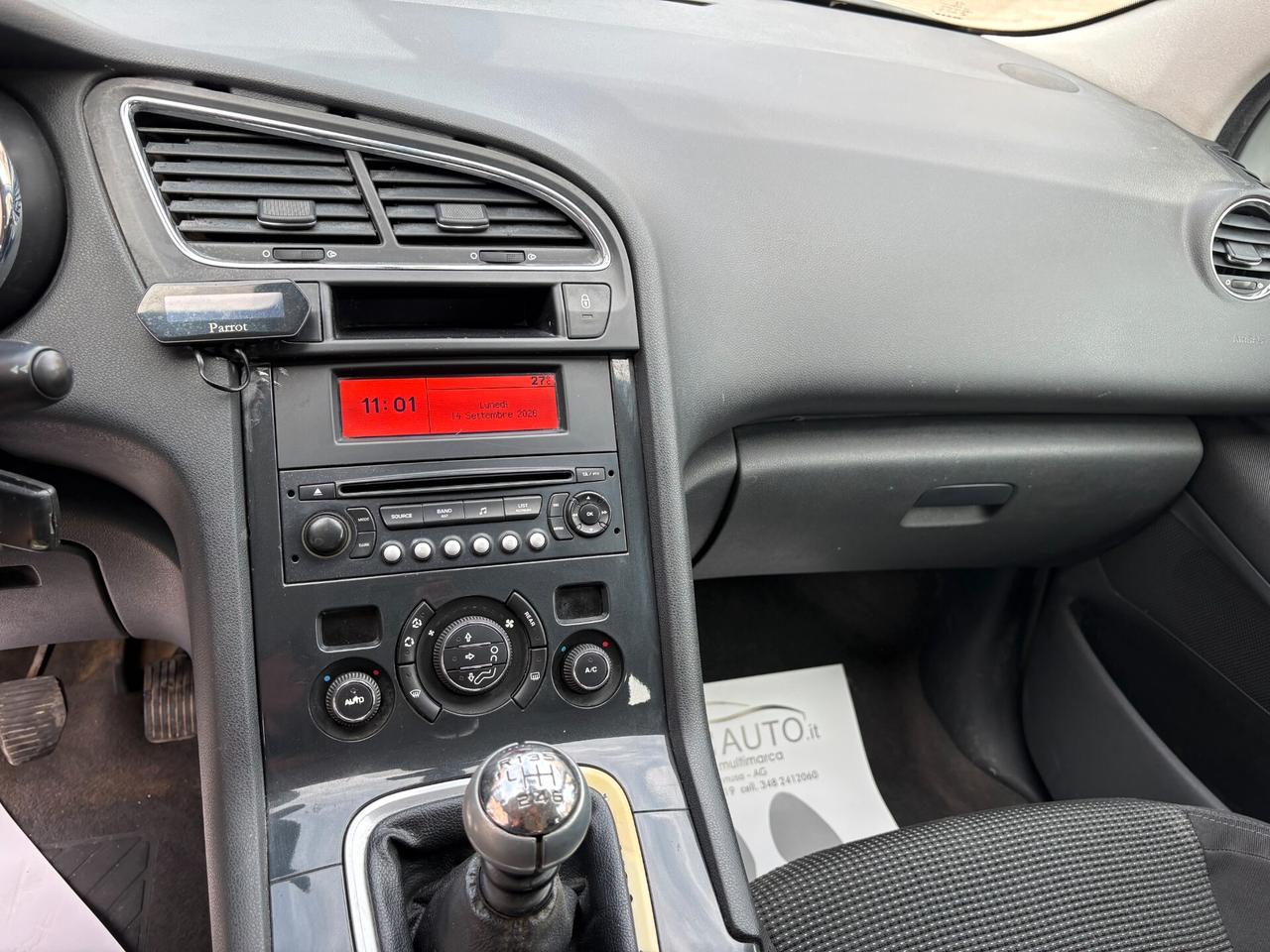 Peugeot 5008 1.6 HDi 112CV Premium