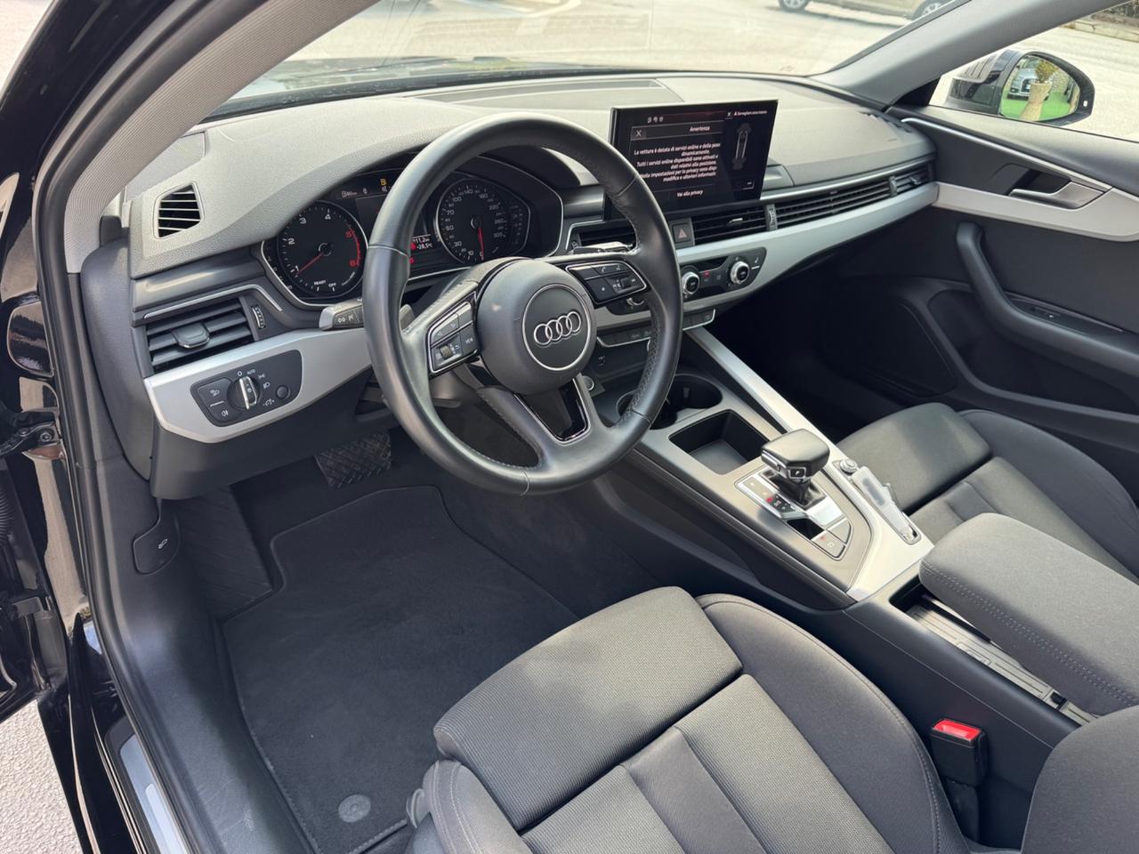 Audi A4 Avant 30 TDI/136 CV S tronic Business Advanced
