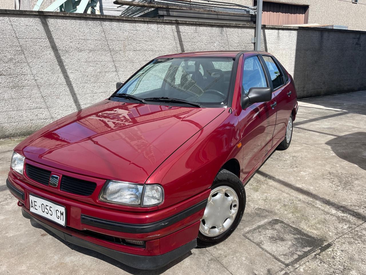 SEAT CORDOBA 1995-1.6i-GLX-BENZINA-UNI PROP 66.000km