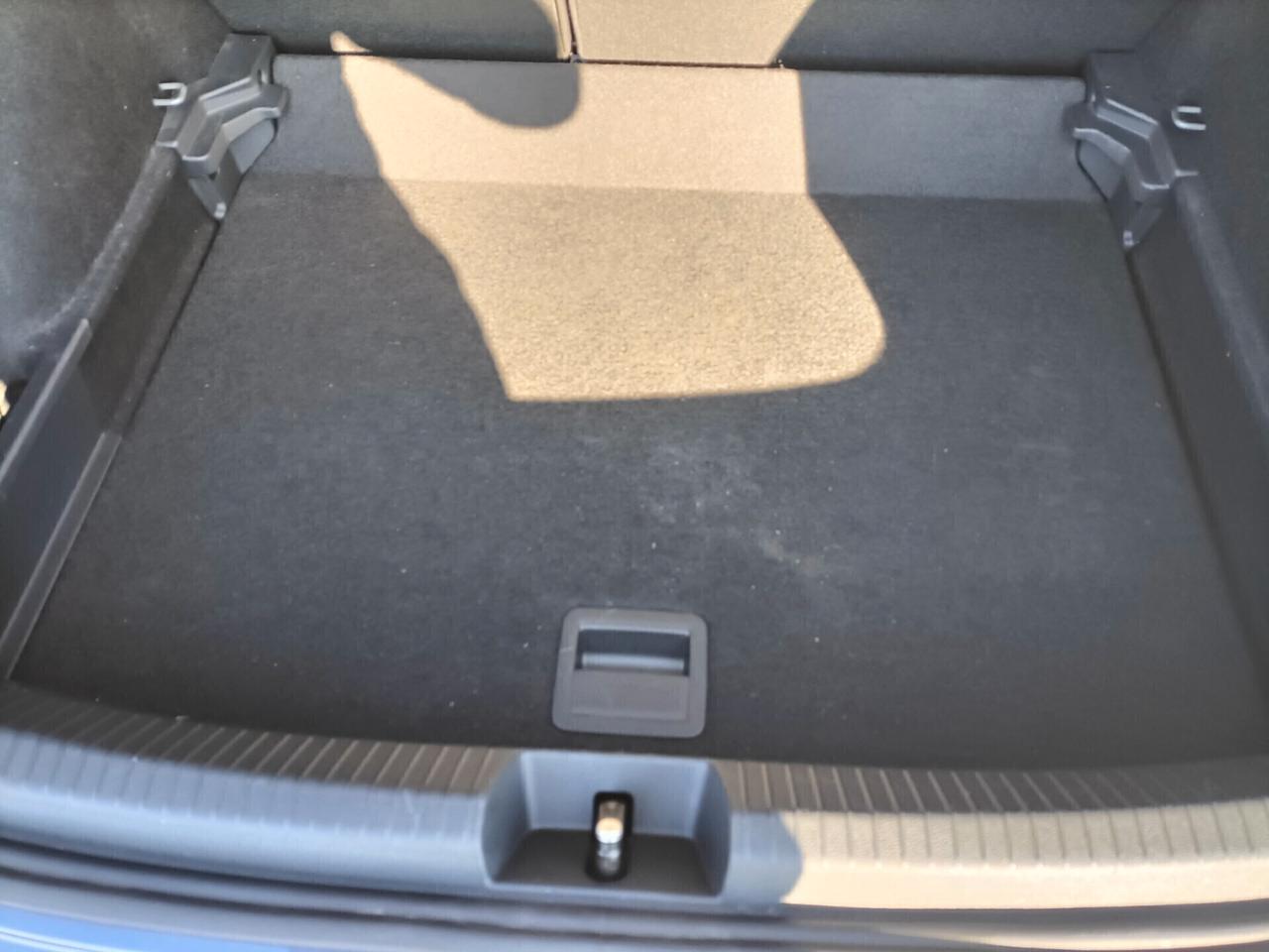 Volkswagen Taigo 1.0 TSI 110 CV DSG R-Line