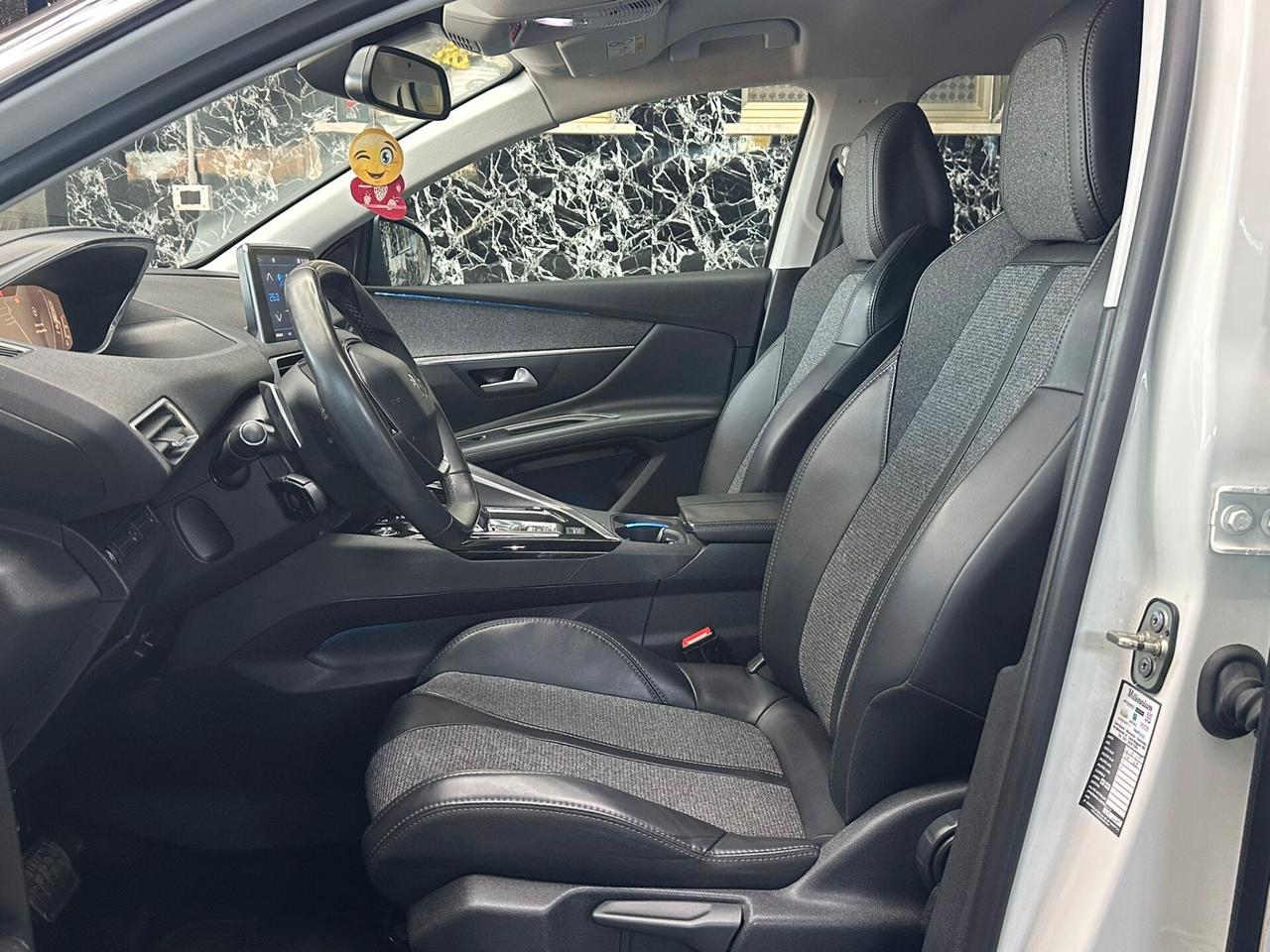 Peugeot 3008 BlueHDi 120 S&S EAT6 Allure