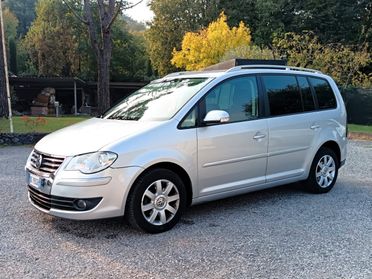 Volkswagen Touran 1.4 tsi Highline 7 Posti UNIPROPRIETARIO