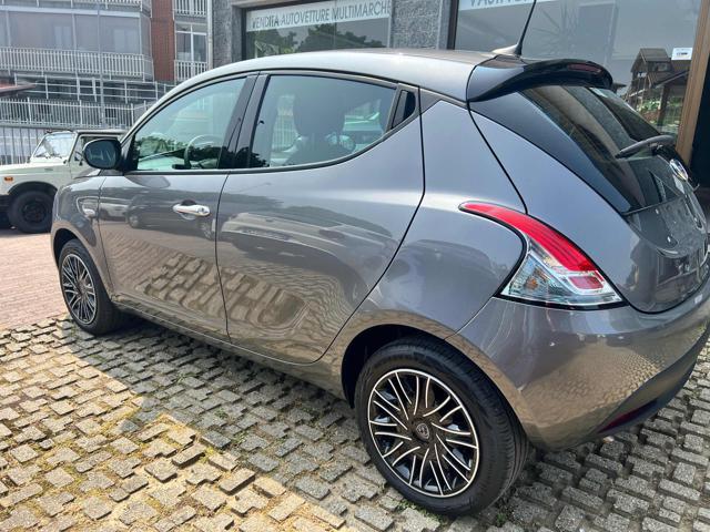 LANCIA Ypsilon 1.0 FireFly 5 porte S&S Hybrid Gold