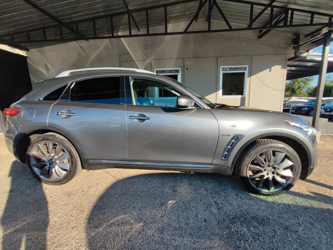 Infiniti QX70 3.0 diesel V6 AT Ultimate