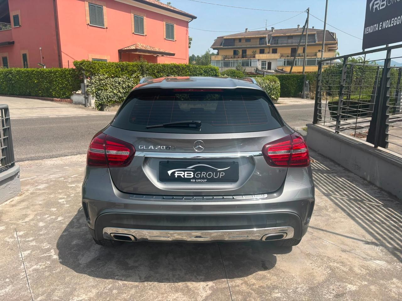 Mercedes-benz GLA 200 d Automatic Premium