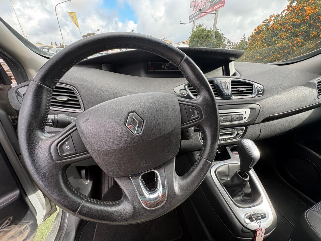 Renault Scenic XMod 1.5 dCi 110CV limited