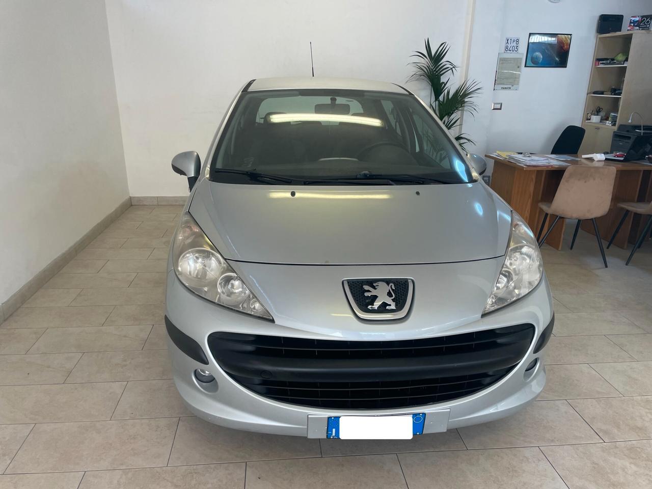 Peugeot 207 1.4 HDi 70CV X Line FULL TAGLIAND NEOPATENTATI