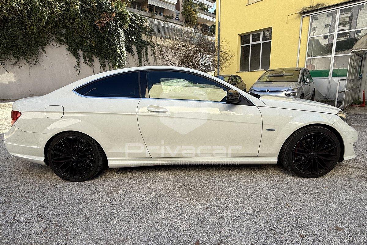 MERCEDES C 220 CDI BlueEFFICIENCY Coupé Avantgarde