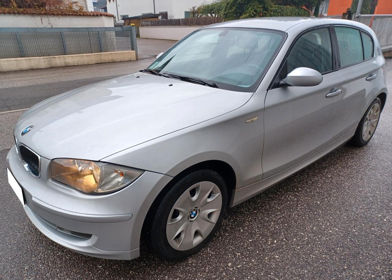 Bmw 118 118d cat 5 porte Attiva automatico