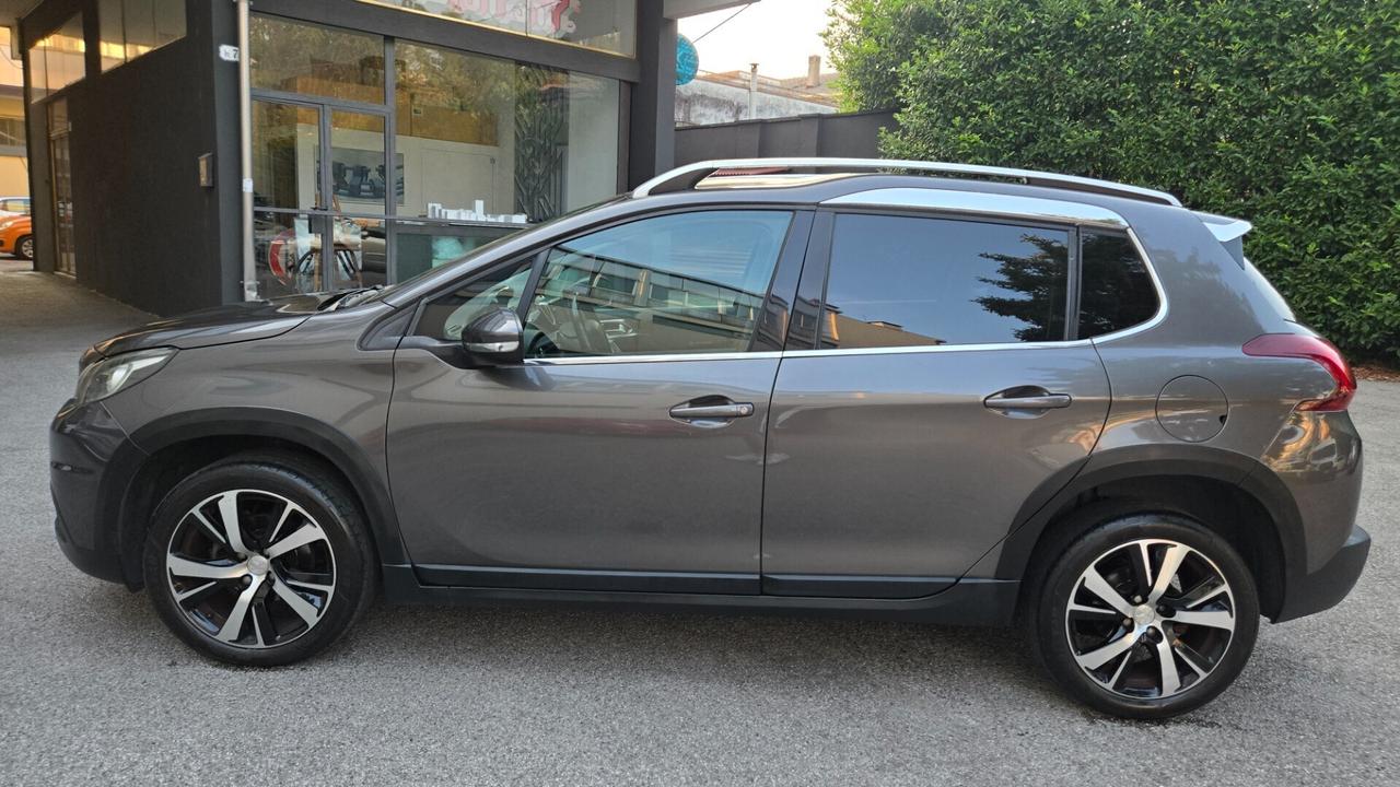 Peugeot 2008 BlueHDi 120 S&S Black Matt