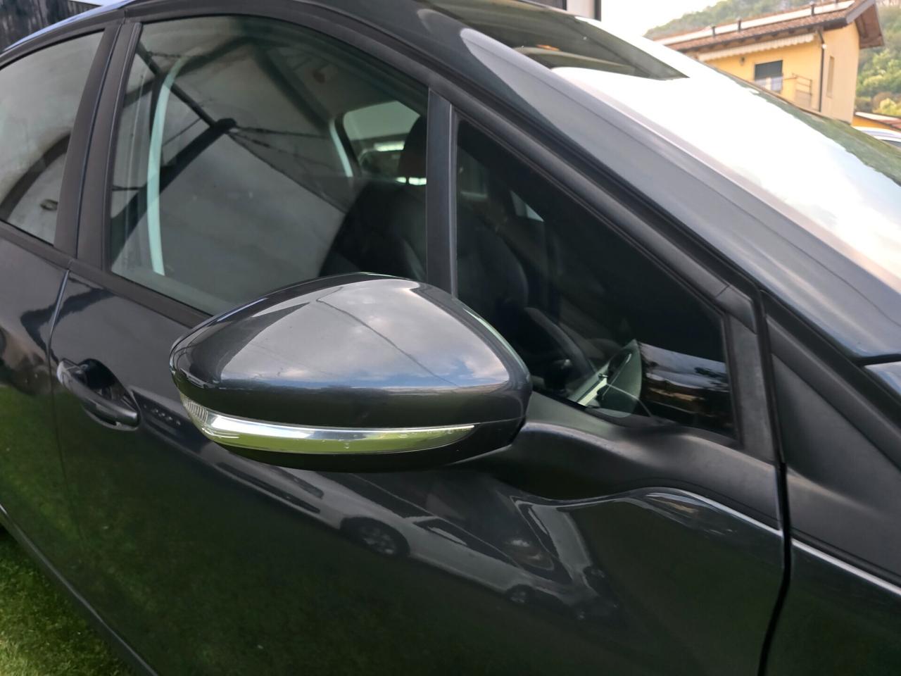 Peugeot 208 1.4 HDi 68 CV NEOP OK-2015