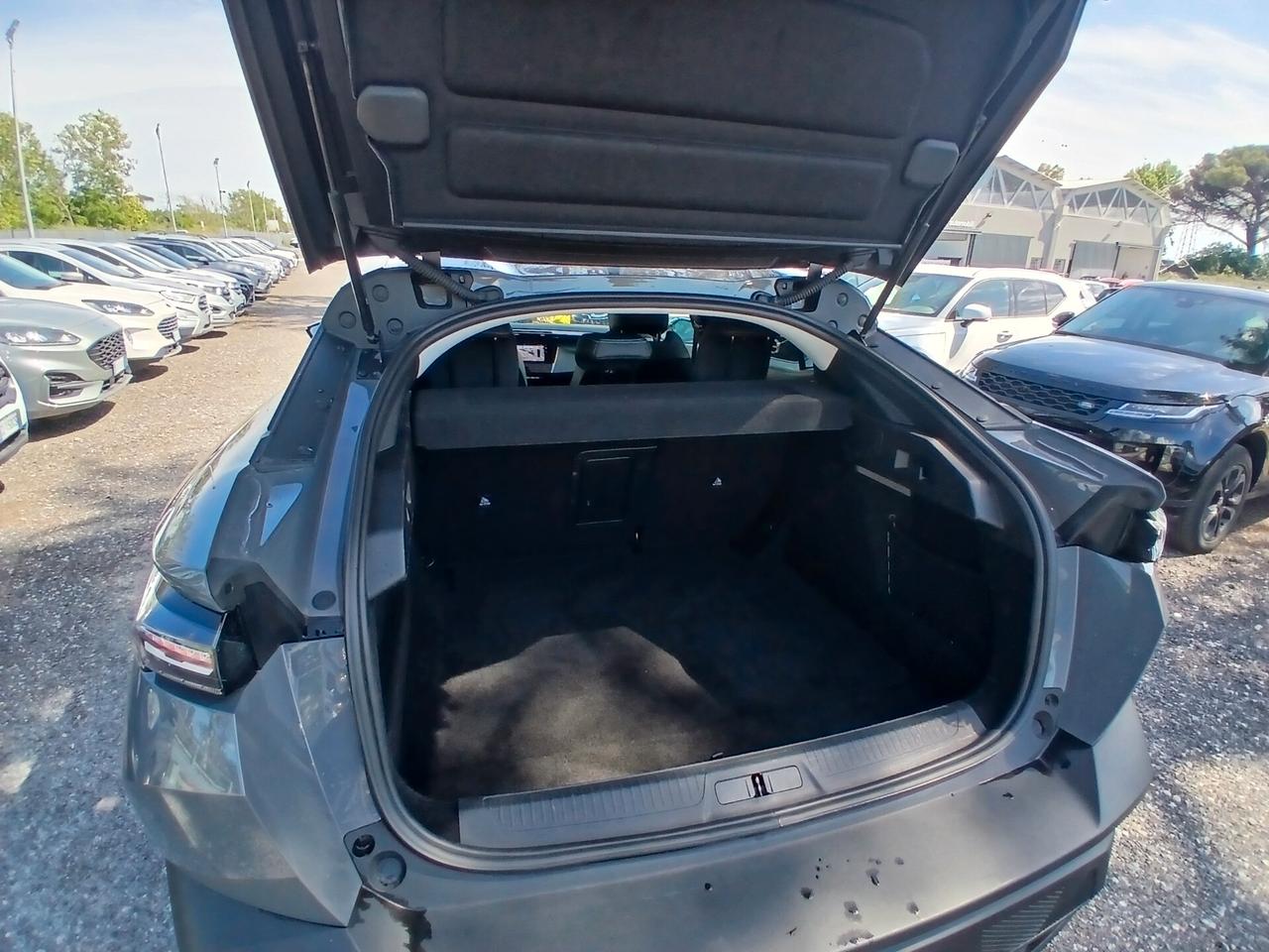 Peugeot 408 Hybrid 136 e-DCS6 Allure