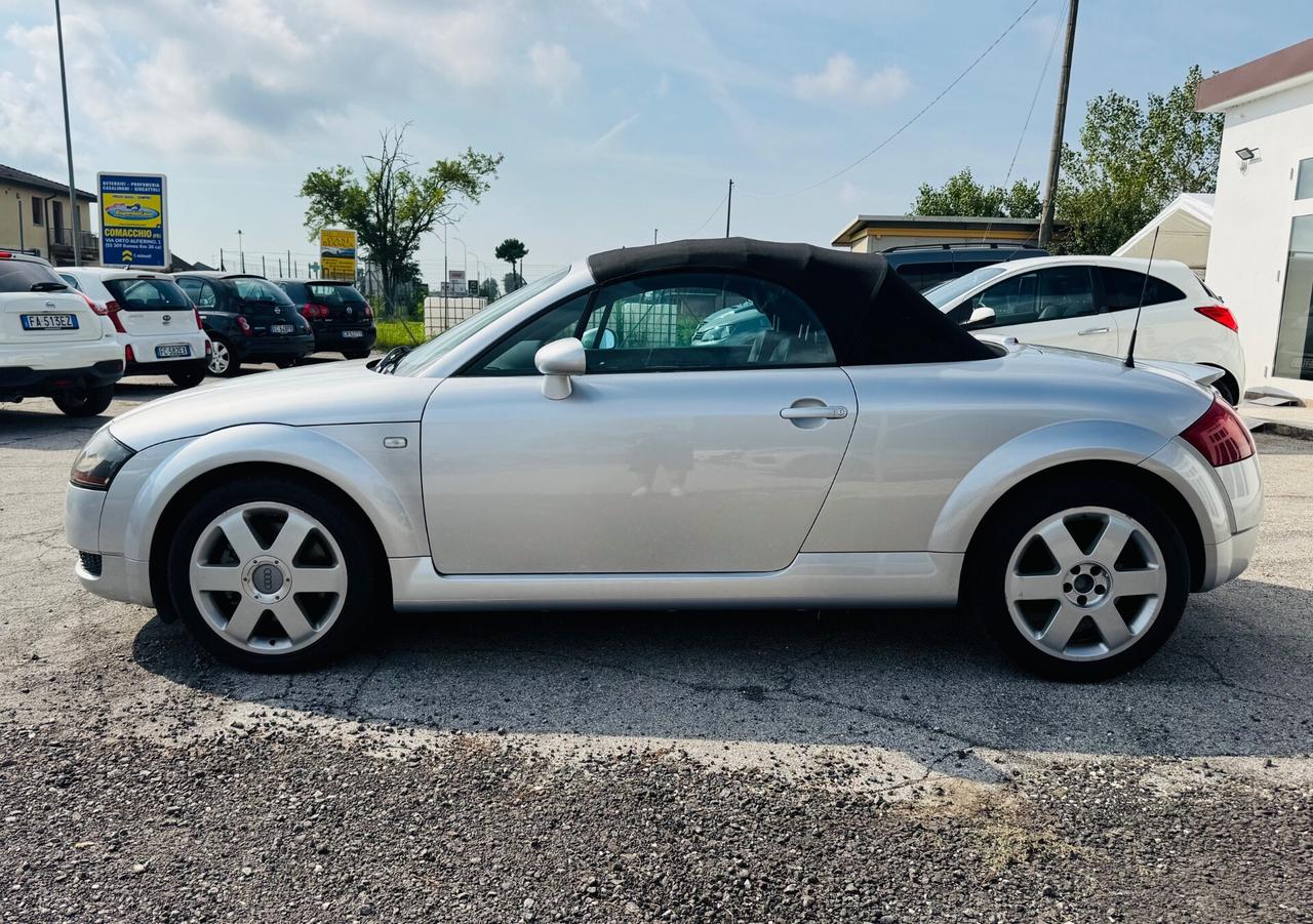 Audi TT Roadster 1.8 T 20V 179 CV cat-spider
