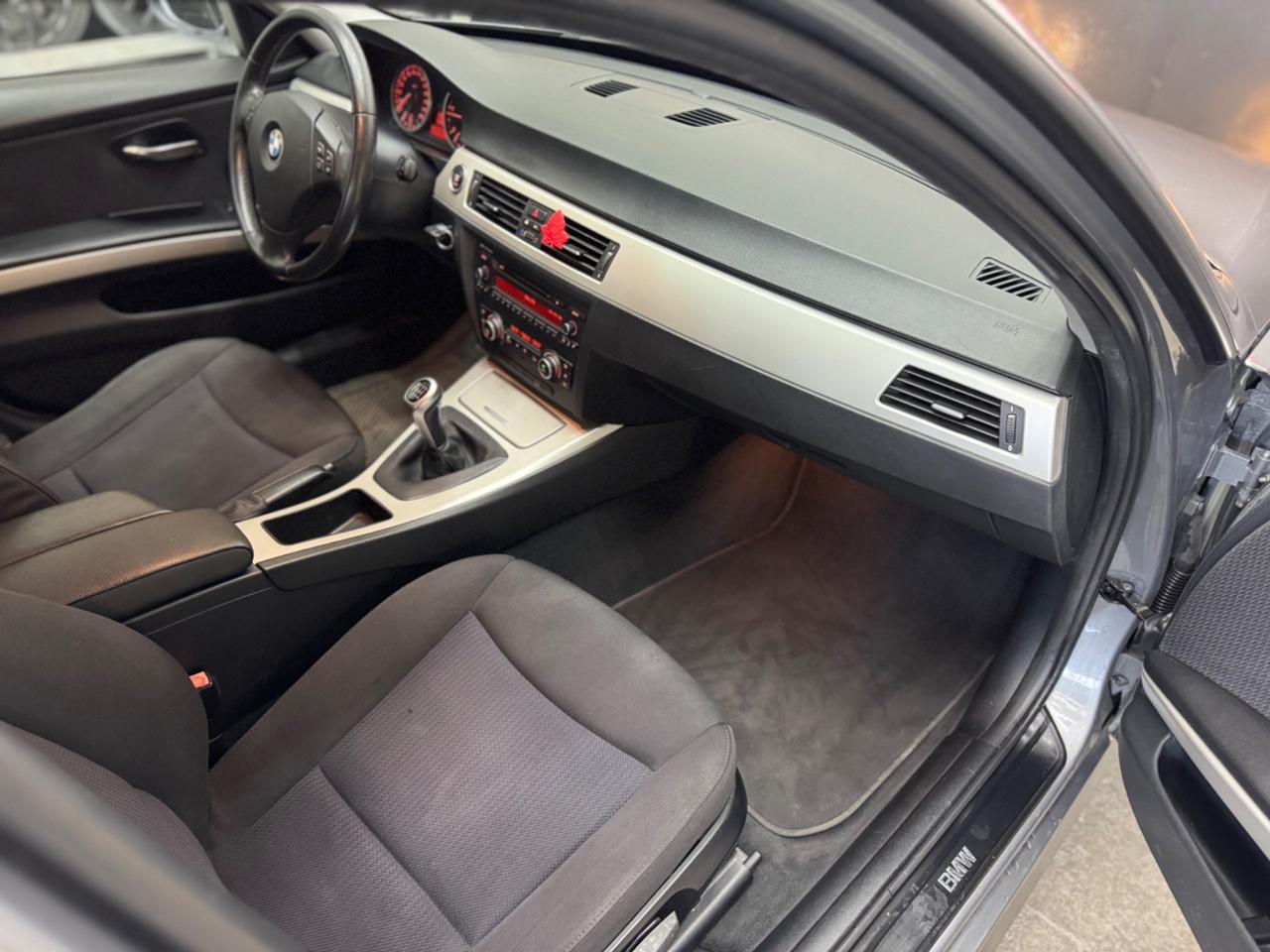 Bmw Serie3 318d 2.0 143CV SW Facelift