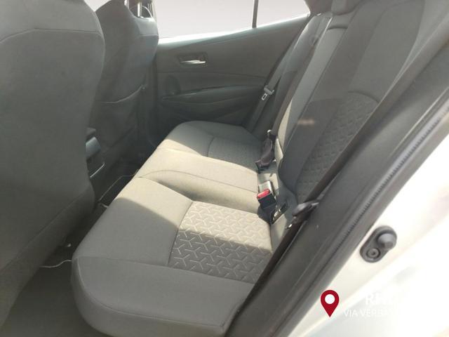TOYOTA Corolla 1.8 Hybrid Business