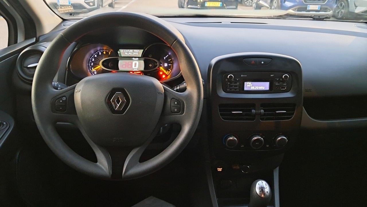 Renault Clio 1.2 75CV 5 porte Wave - EX249