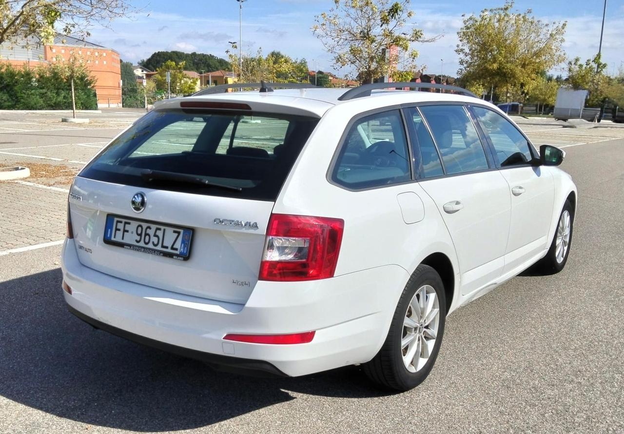 Skoda Octavia 1.6 TDI CR 110 CV 4x4 Wagon*S&S*Navi*E6