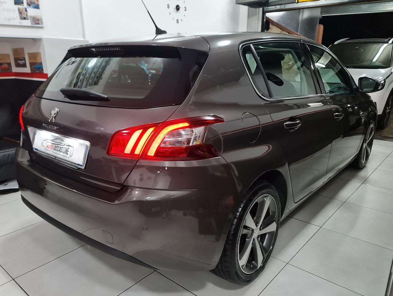 Peugeot 308 1.6 e-HDi 115 CV Stop&Start Allure