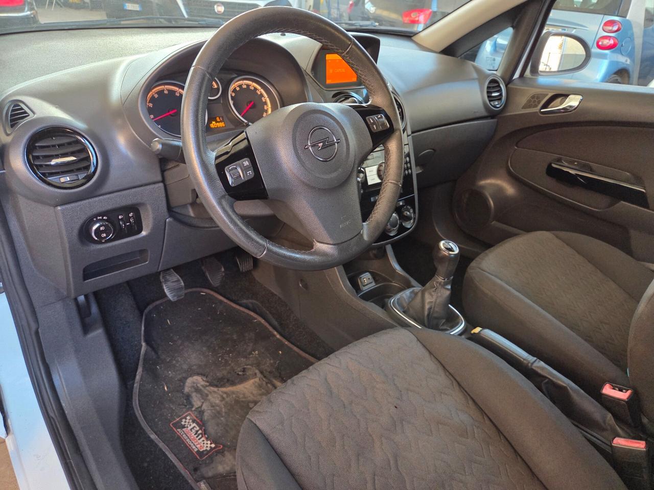 Opel Corsa 1.2 3 porte Edition