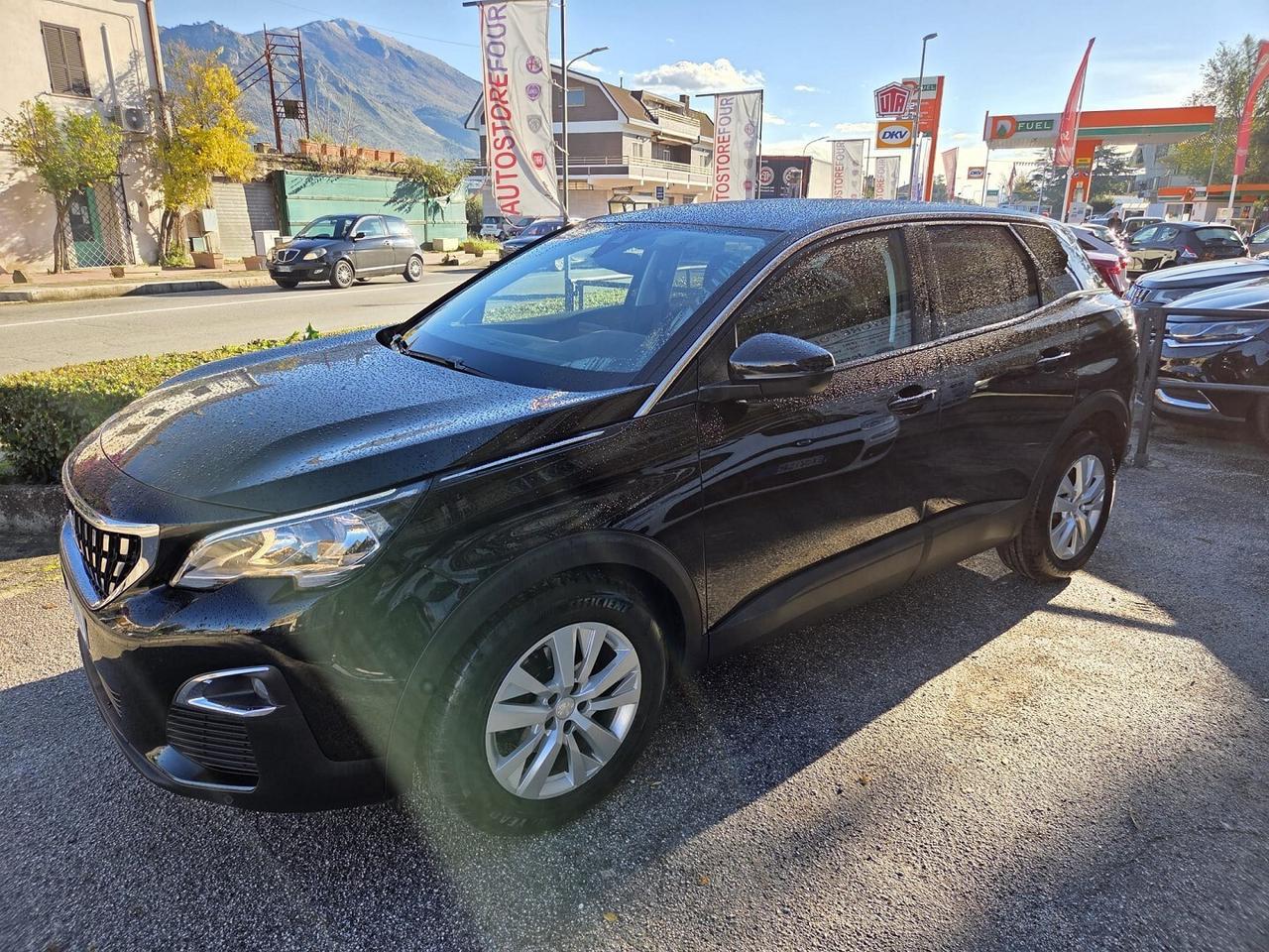 PEUGEOT 3008 PURE TECH TURBO 130CV AUTOM NAV-2018