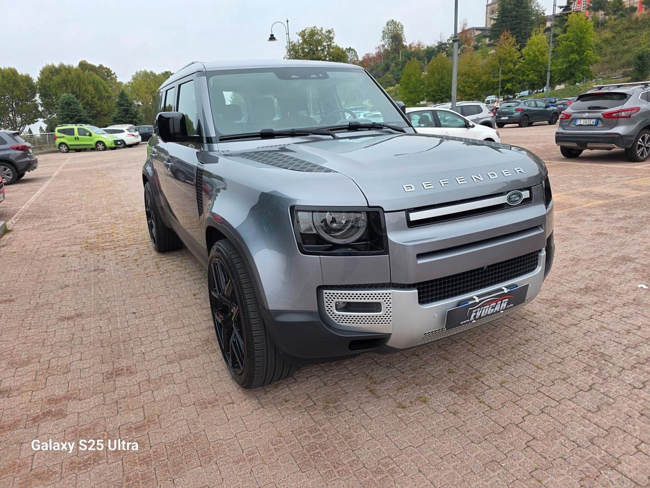 Defender 110 3.0D I6 200CV X-Dynamic iva esposta